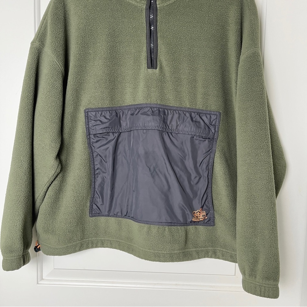 H&M Oversized Olive Green Zip-Up Fleece Sweater –Cozy & Streetwear-Ready, Medium - Picture 3 of 14